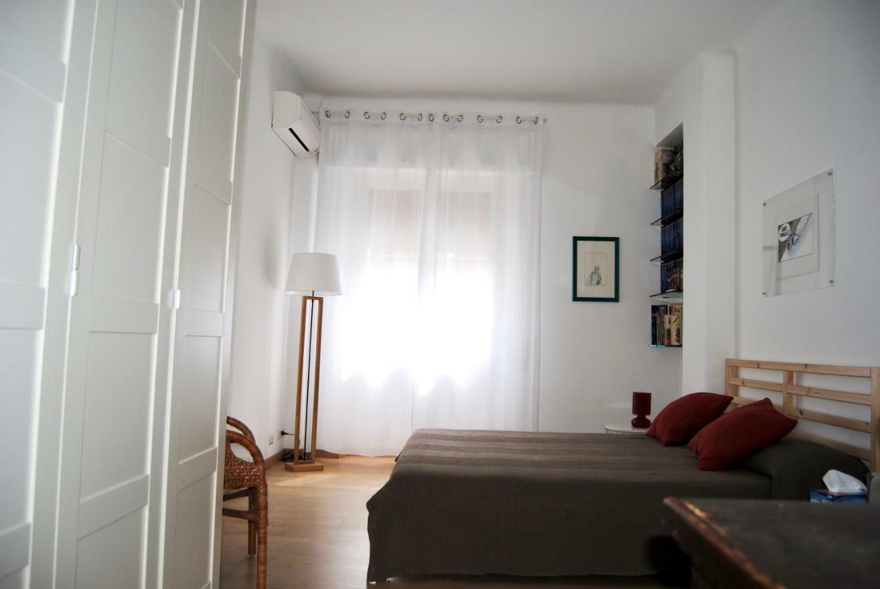Famiglia Poggi, The Flying Hippo Apartment Roma Exterior foto